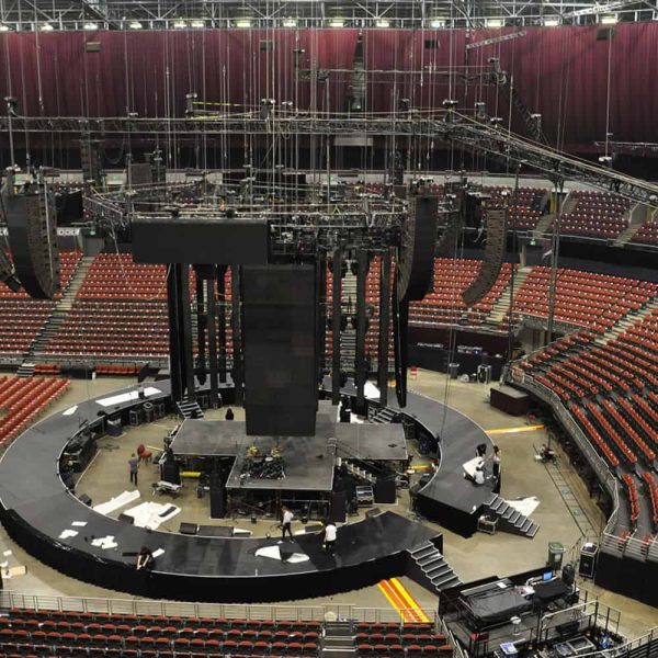 Megadeck Custom Round Stage